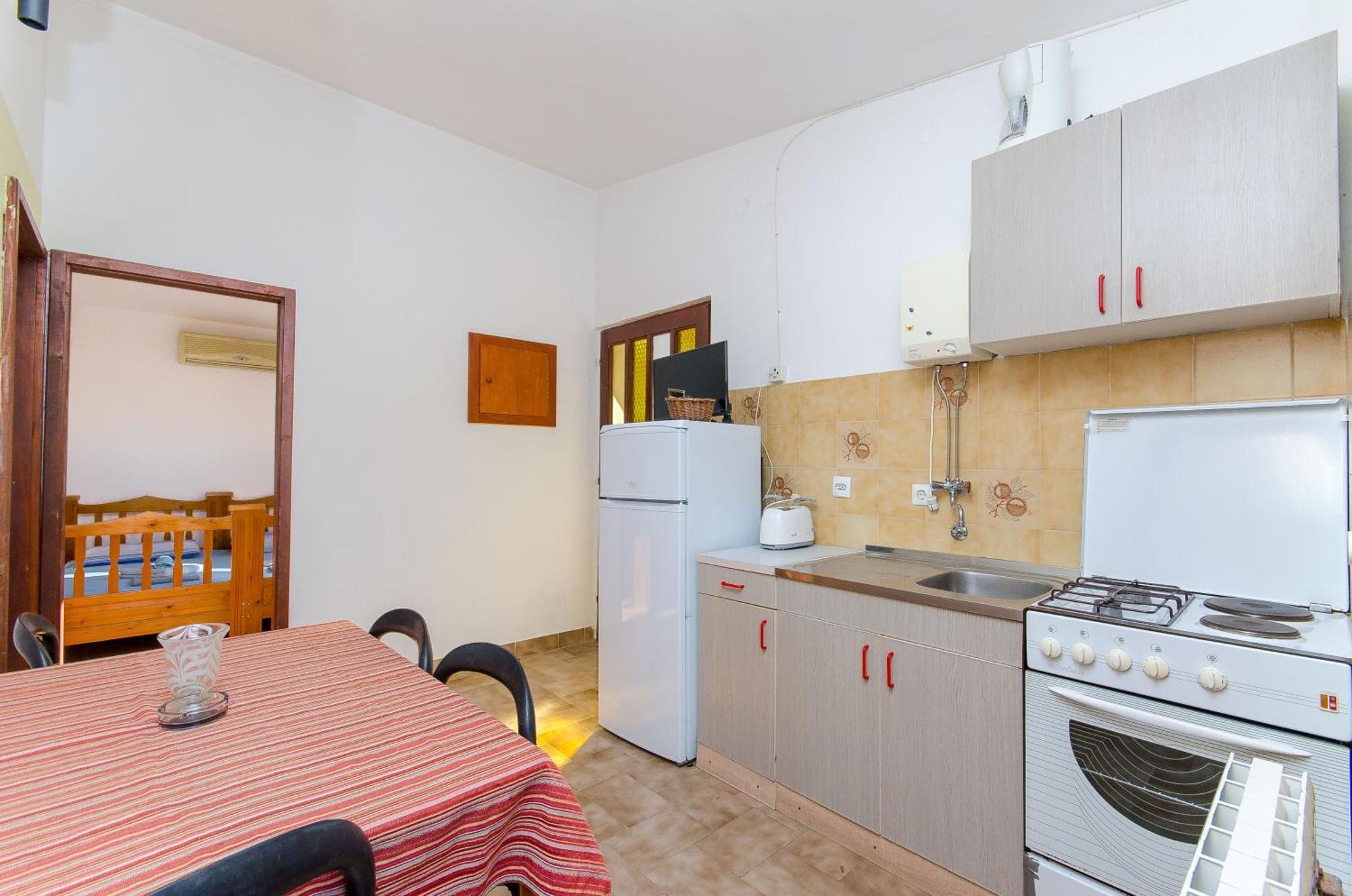 Apartments Lorena Stomorska Room photo